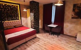 Metatron Suit İstanbul